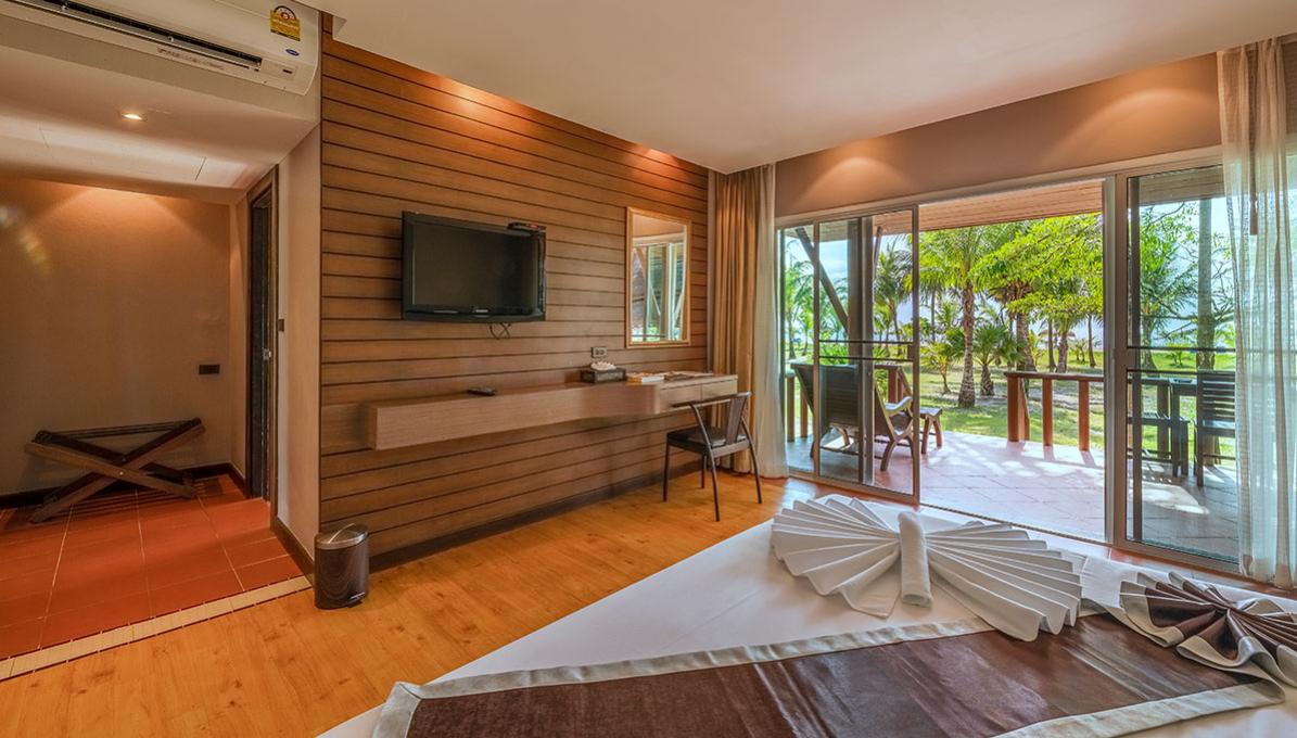 https://cnkhokhaobeachresort.asiawebhosting-10.com/images/accommodation/7/cnk_khokhao_WZB_6576.jpg